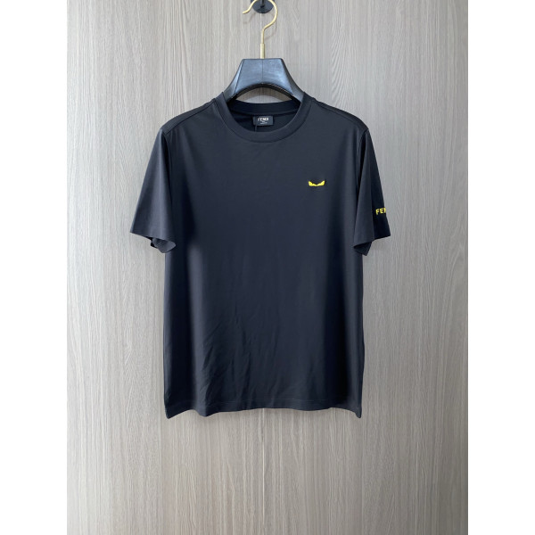 라운드넥 반팔 티셔츠