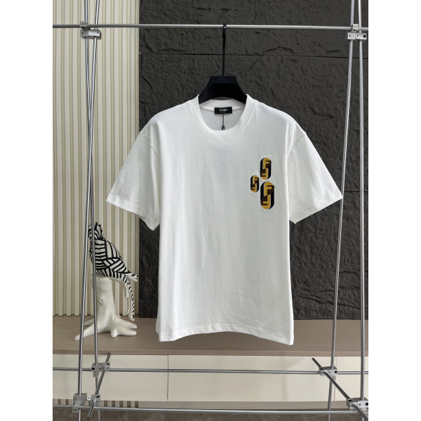 남성 라운드넥 숏슬리브 티셔츠 Fendi Tape 자수