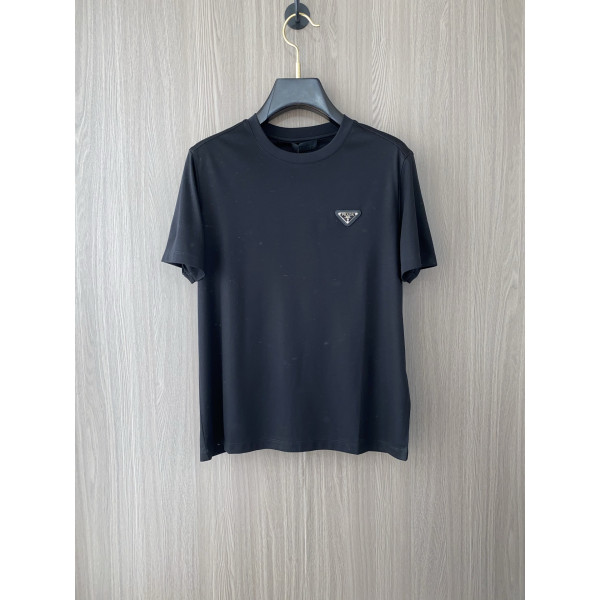 라운드넥 반팔 티셔츠