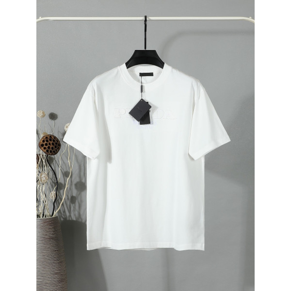 삼각 로고 알파벳