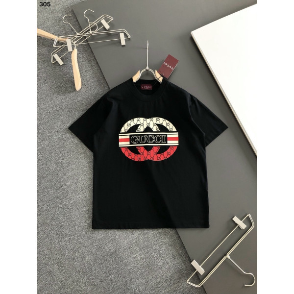 반팔 라운드넥 티셔츠