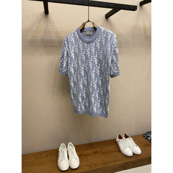 Oblique 자카드 라운드넥 니트