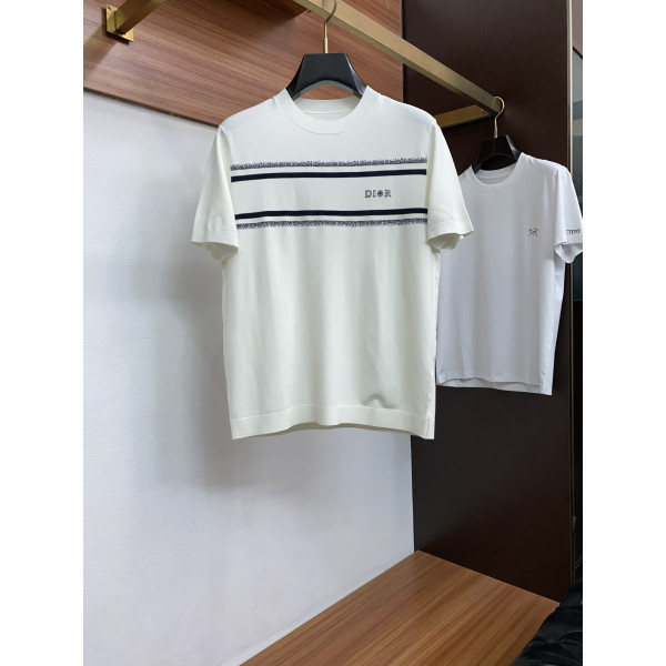 고급 심플 라운드넥 니트 반팔 티셔츠