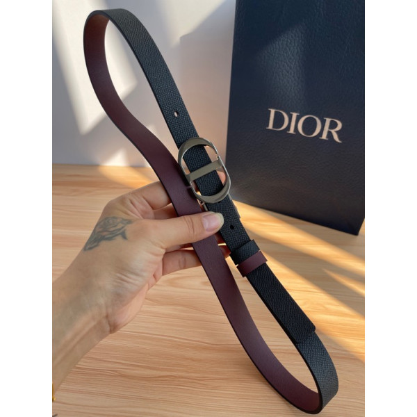 몽테뉴 애비뉴 벨트