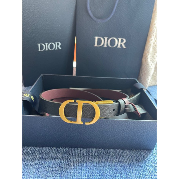 몽테뉴 애비뉴 벨트