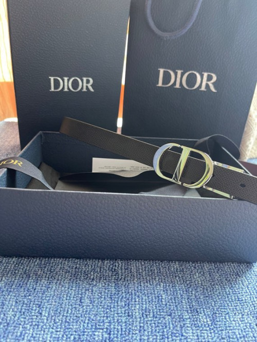 몽테뉴 애비뉴 벨트