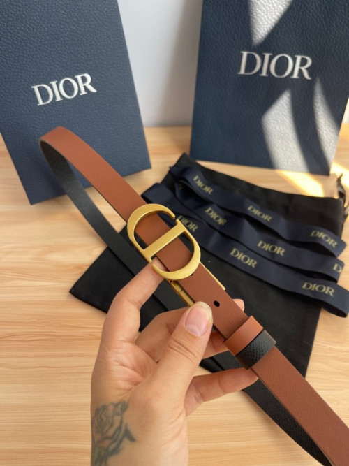 몽테뉴 애비뉴 벨트