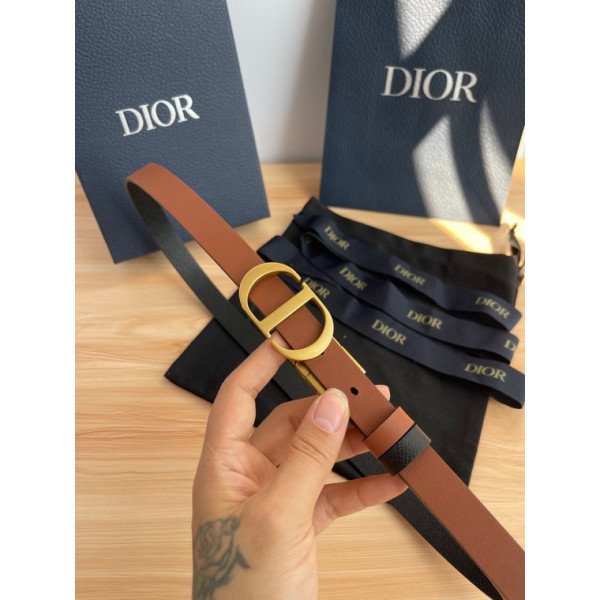 몽테뉴 애비뉴 벨트