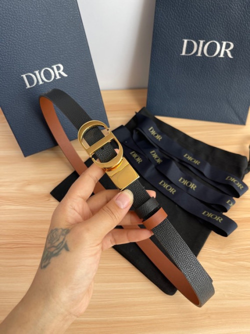 몽테뉴 애비뉴 벨트