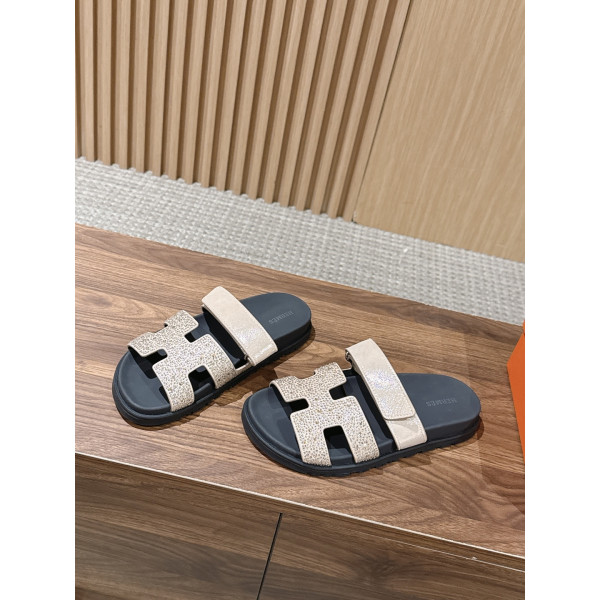 클래식 H 샌들