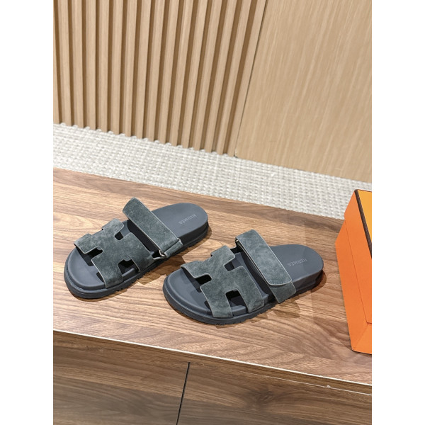 클래식 H 샌들