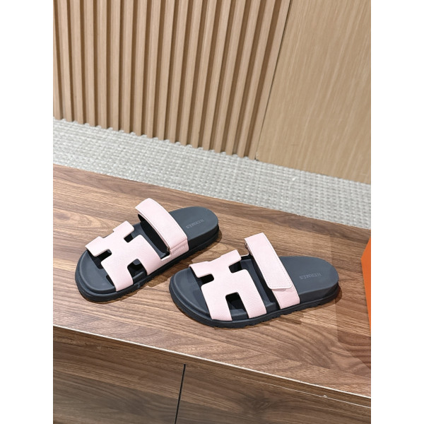 클래식 H 샌들