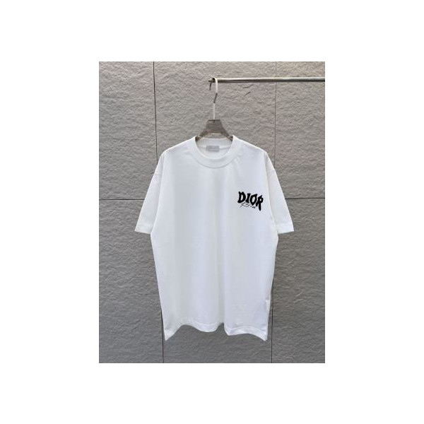 라운드넥 반팔 티셔츠