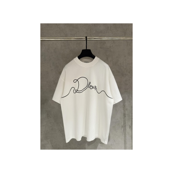 자수 반팔 티셔츠