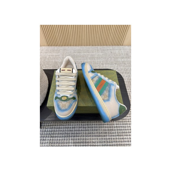 스니커즈