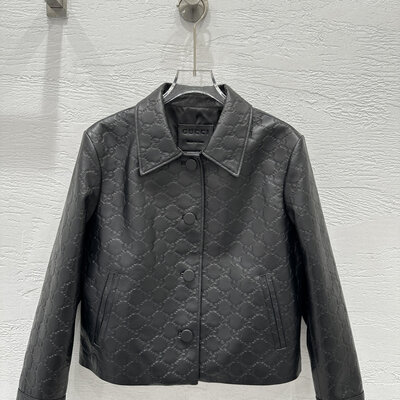 구찌 엠보싱 로고 가죽재킷